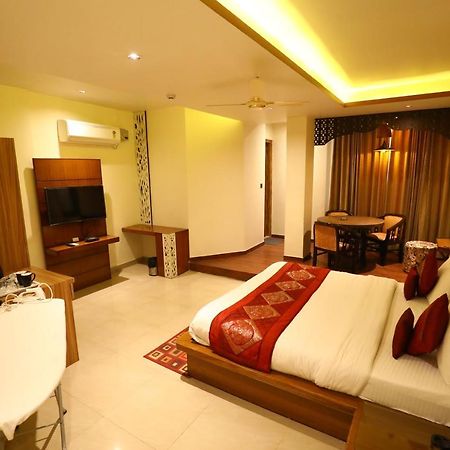 Hotel Grand Kailash,Kotdwāra Exterior photo
