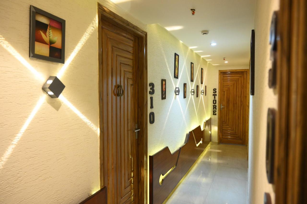 Hotel Grand Kailash,Kotdwāra Exterior photo
